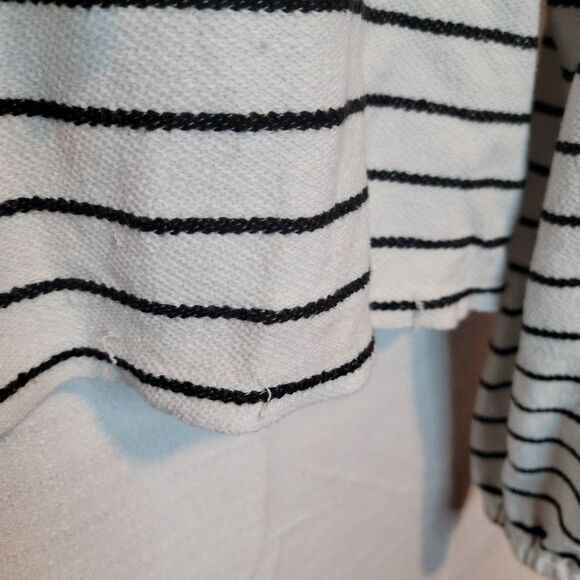 Paper Crane Striped Cropped Cowl Neck Pullover Size Medium - Picture 7 of 15